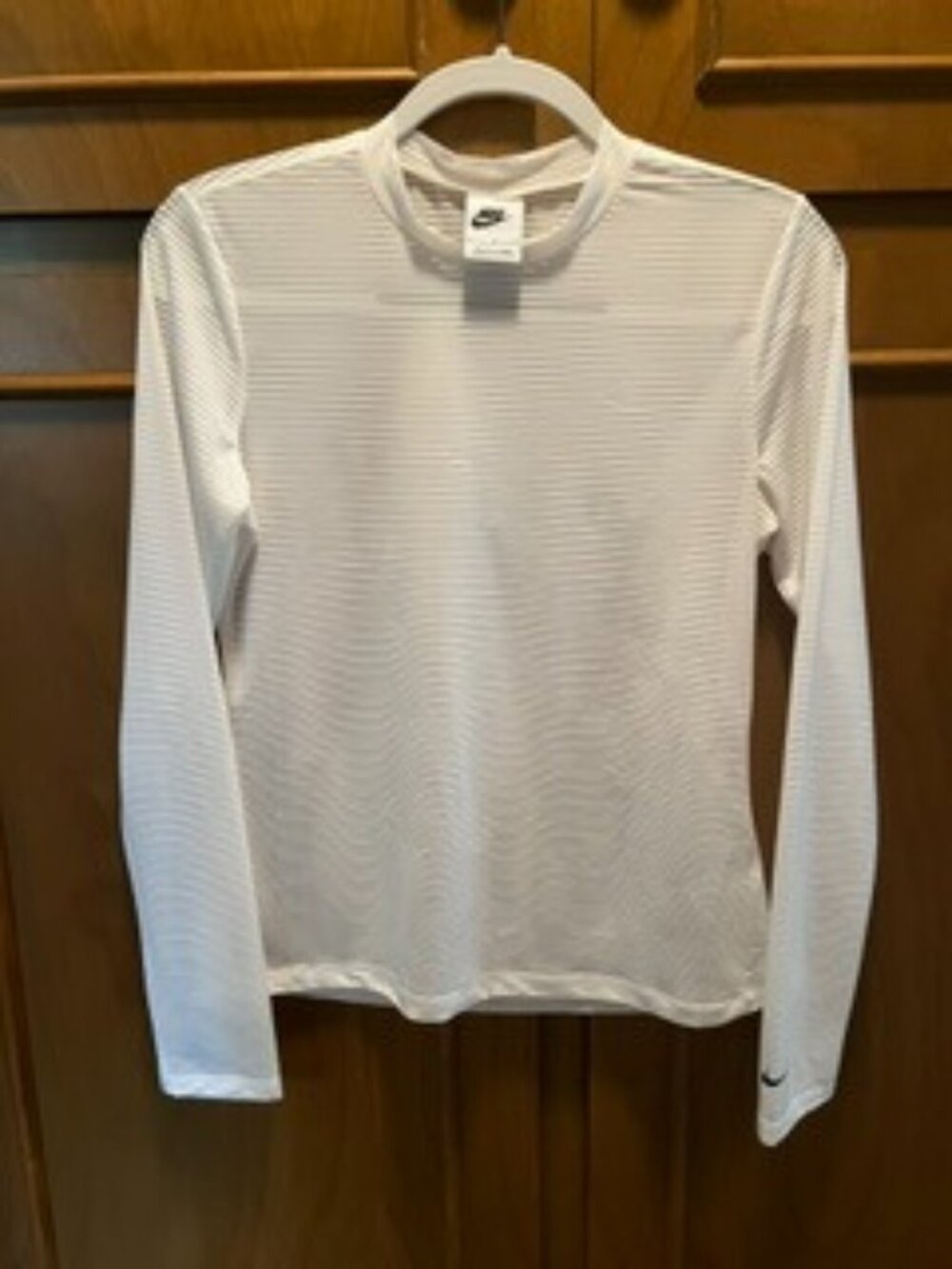 Women's Nike Top, White, Long Sleeve, Size Medium
